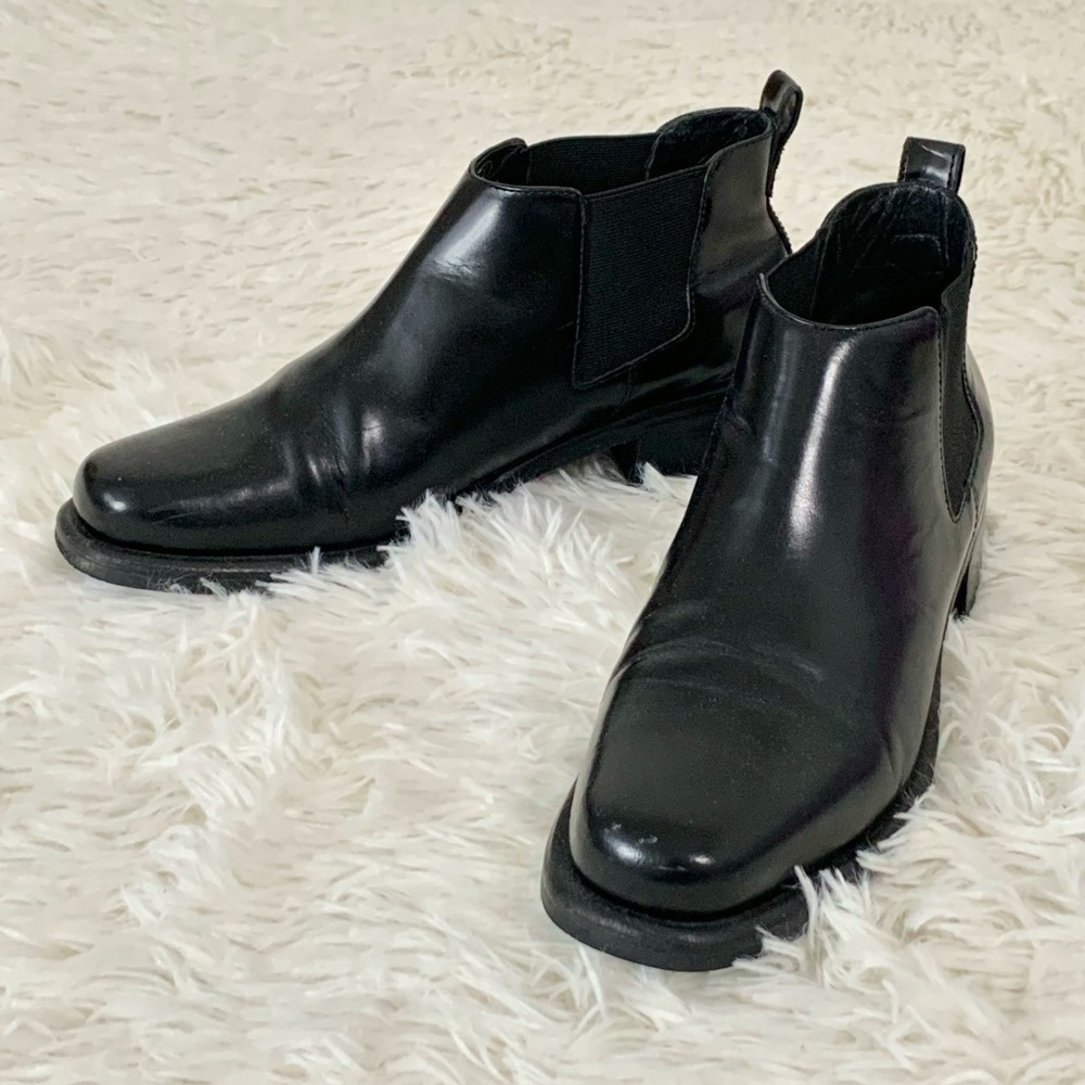 Cole Haan Flex boots men's size 7, women's 8.5 narrow